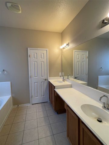 1601 Canyon Creek Court, Wylie, TX 75098