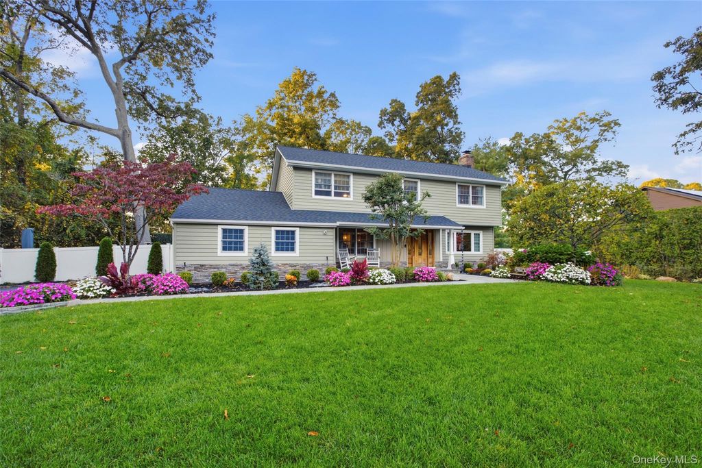31 Sherry Drive, Setauket, NY 11733 — photo 2