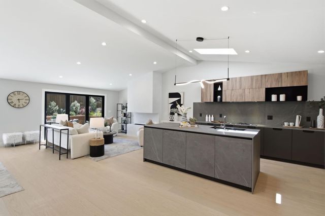 7102 Golden Gate Drive, San Jose, CA 95129