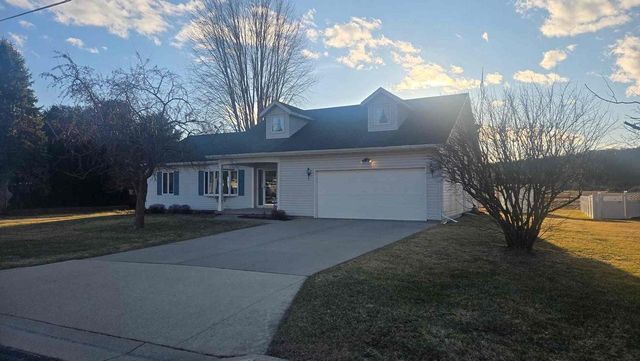 1926 Blue Mounds Street, Black Earth, WI 53515