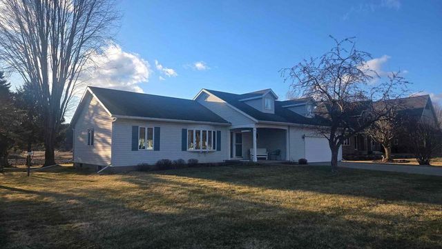 1926 Blue Mounds Street, Black Earth, WI 53515