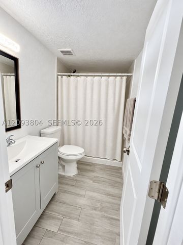 1885 W 56th St 110, Hialeah, FL 33012
