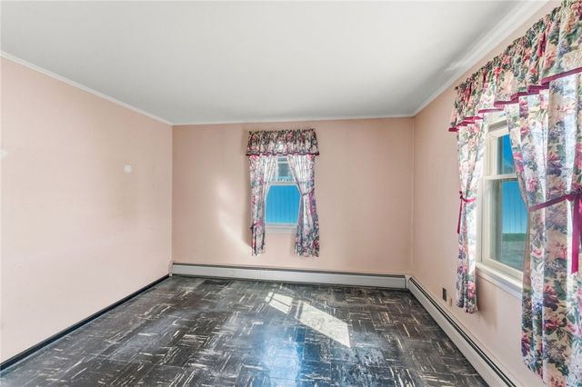 528 Metacom Avenue, Bristol, RI 02809