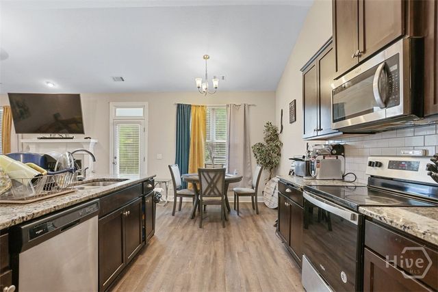 305 Coconut Drive, Bloomingdale, GA 31302