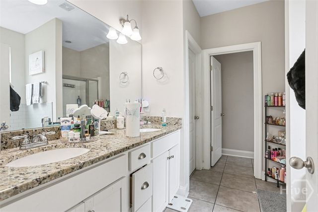 305 Coconut Drive, Bloomingdale, GA 31302