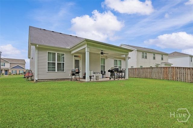305 Coconut Drive, Bloomingdale, GA 31302