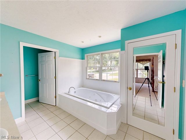 166 Helene Drive, Painesville Twp, OH 44077