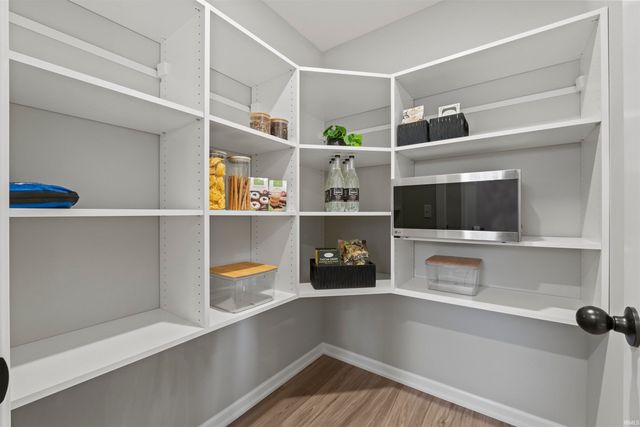 3842 Shadowood Lakes Trail, Fort Wayne, IN 46818