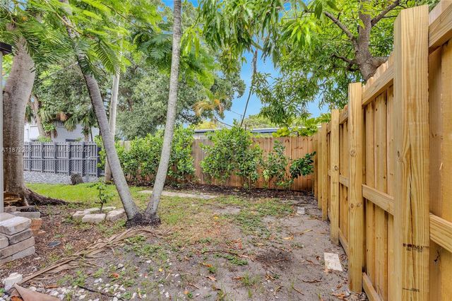 1015 W Las Olas Blvd 4, Fort Lauderdale, FL 33312