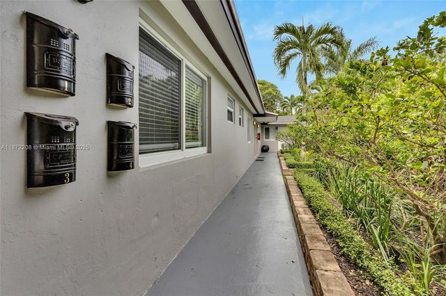 1015 W Las Olas Blvd 4, Fort Lauderdale, FL 33312