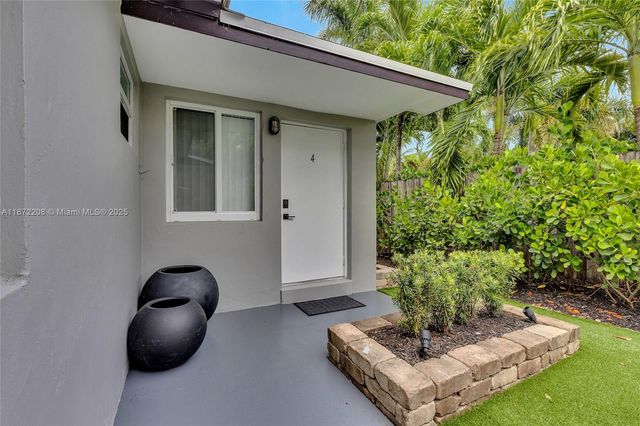 1015 W Las Olas Blvd 4, Fort Lauderdale, FL 33312