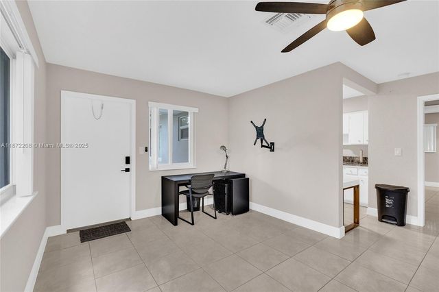 1015 W Las Olas Blvd 4, Fort Lauderdale, FL 33312