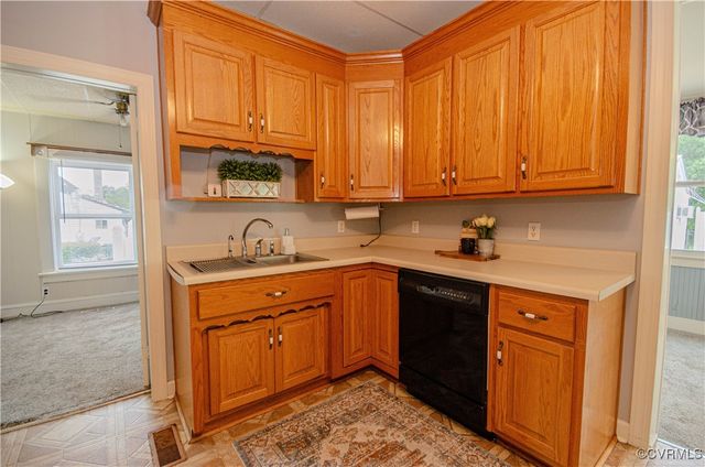 146 Charlotte Ave, Colonial Heights, VA 23834