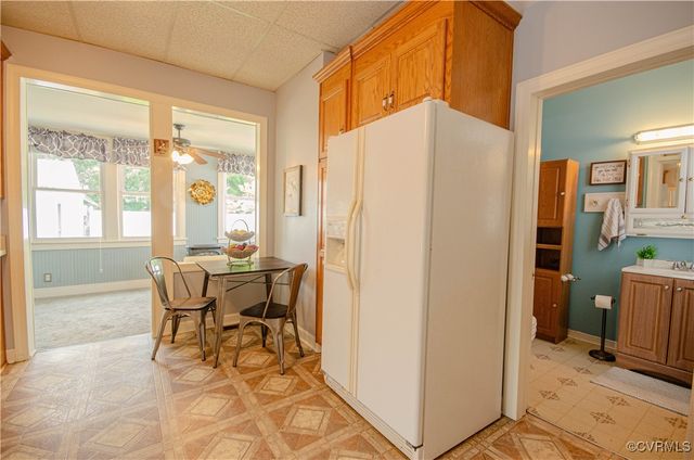 146 Charlotte Ave, Colonial Heights, VA 23834