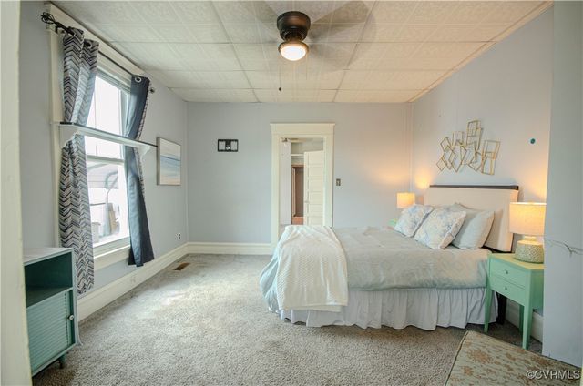 146 Charlotte Ave, Colonial Heights, VA 23834