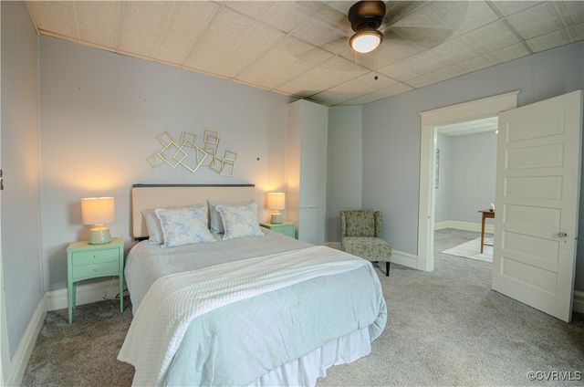 146 Charlotte Ave, Colonial Heights, VA 23834