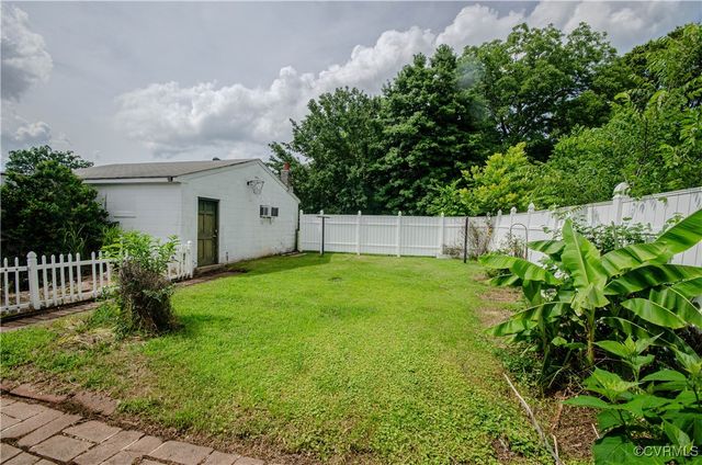 146 Charlotte Ave, Colonial Heights, VA 23834