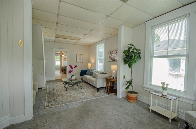 146 Charlotte Ave, Colonial Heights, VA 23834