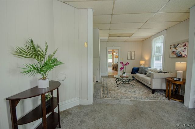 146 Charlotte Ave, Colonial Heights, VA 23834