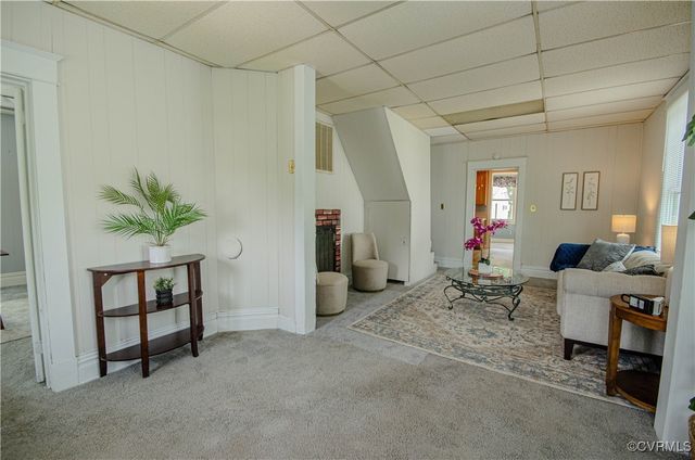 146 Charlotte Ave, Colonial Heights, VA 23834