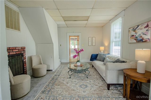 146 Charlotte Ave, Colonial Heights, VA 23834