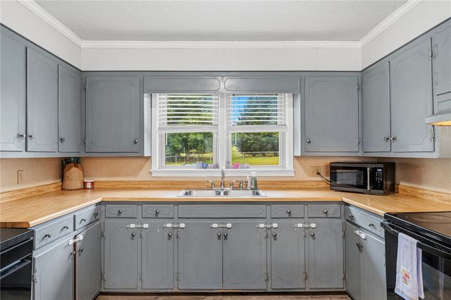 114 1st Street, Central, SC 29630