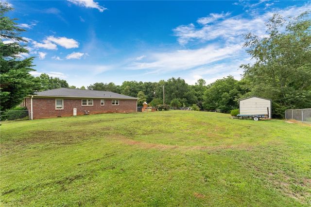 114 1st Street, Central, SC 29630