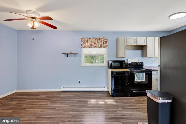 12 W SHORE DR, Southampton, NJ 08088