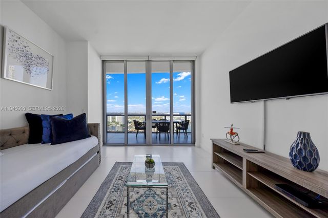 2600 E Hallandale Beach Blvd T3304, Hallandale Beach, FL 33009