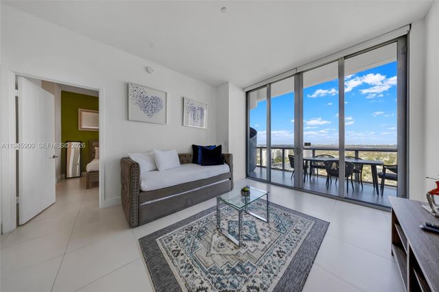 2600 E Hallandale Beach Blvd T3304, Hallandale Beach, FL 33009