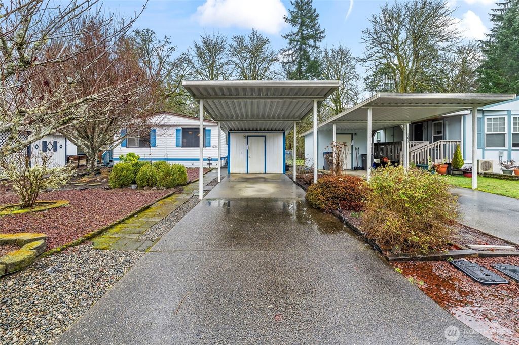 1251 SE Carl Pickle Drive, Port Orchard, WA 98366