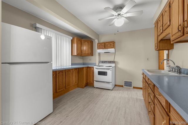 3300 Byrd Street, Dearborn, MI 48124