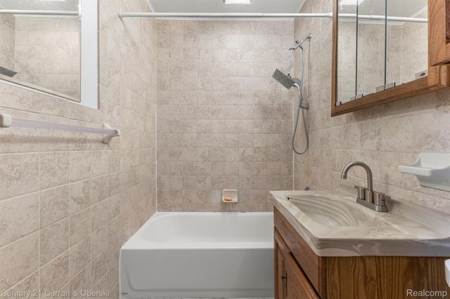 3300 Byrd Street, Dearborn, MI 48124