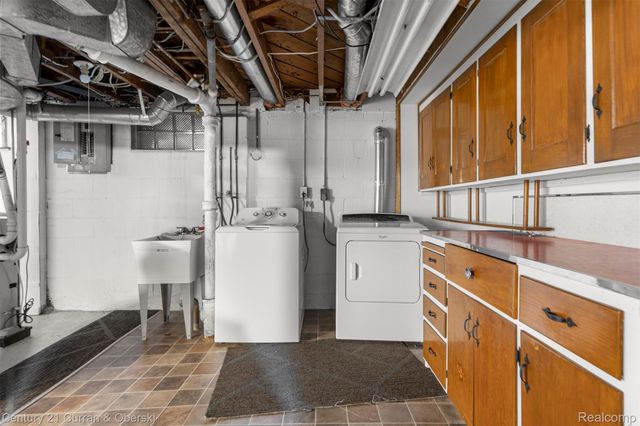 3300 Byrd Street, Dearborn, MI 48124