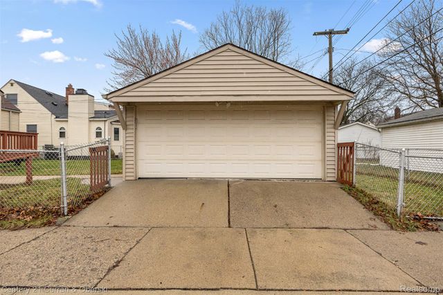 3300 Byrd Street, Dearborn, MI 48124