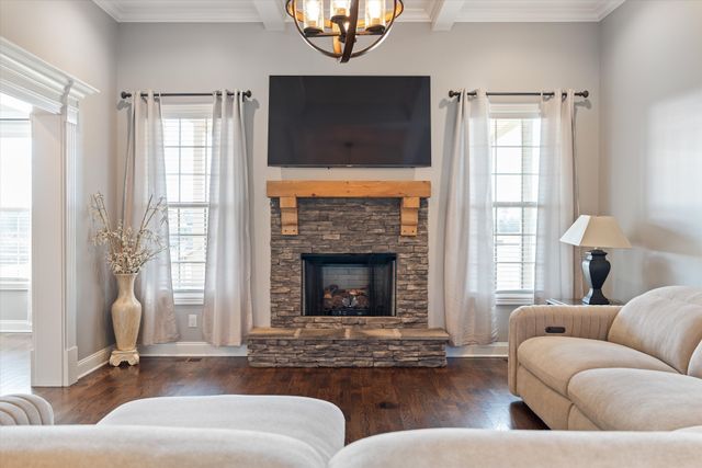 4999 Crescent Ln, Murfreesboro, TN 37128