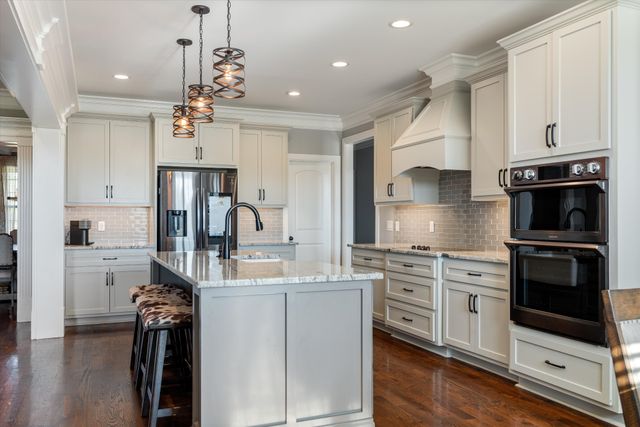 4999 Crescent Ln, Murfreesboro, TN 37128