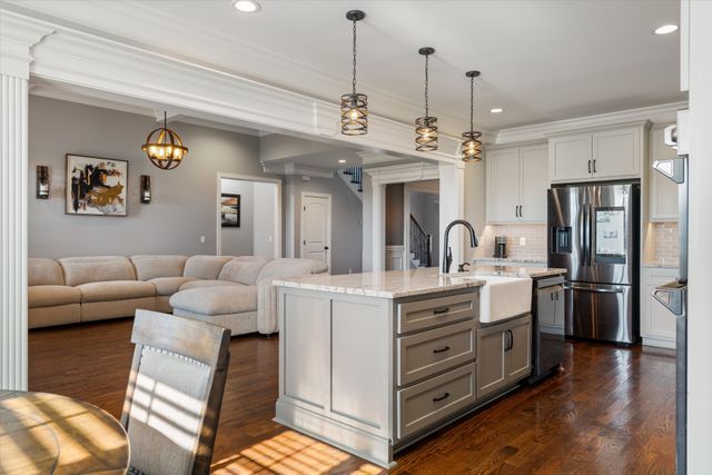 4999 Crescent Ln, Murfreesboro, TN 37128