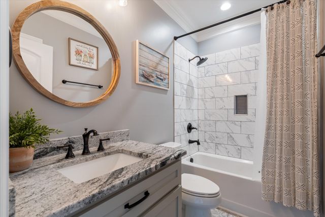 4999 Crescent Ln, Murfreesboro, TN 37128