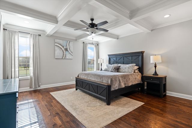 4999 Crescent Ln, Murfreesboro, TN 37128