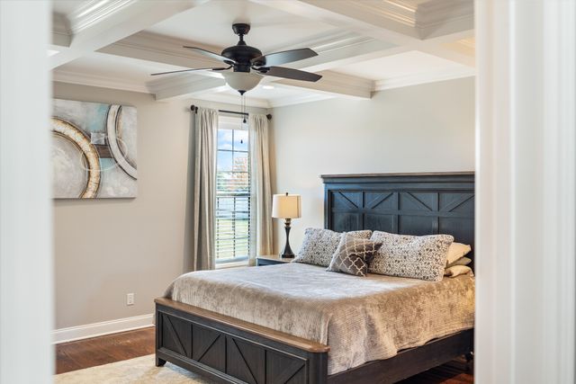 4999 Crescent Ln, Murfreesboro, TN 37128