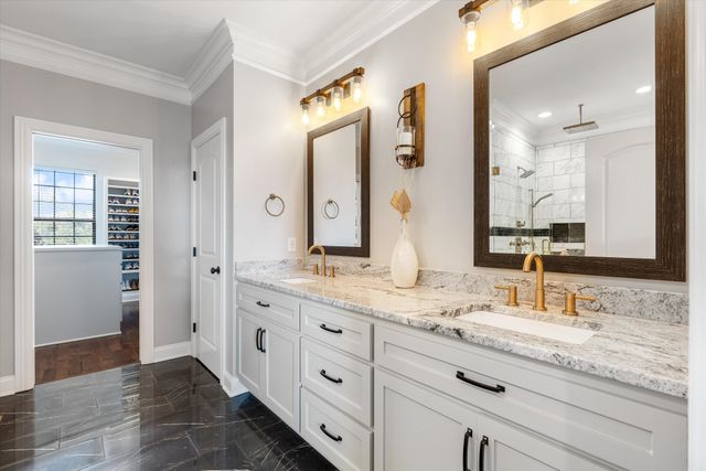 4999 Crescent Ln, Murfreesboro, TN 37128