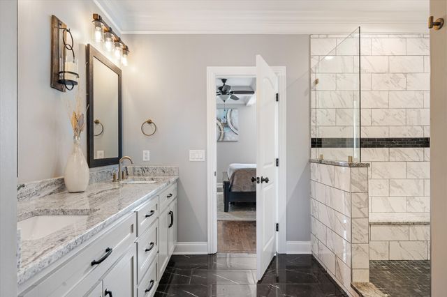 4999 Crescent Ln, Murfreesboro, TN 37128