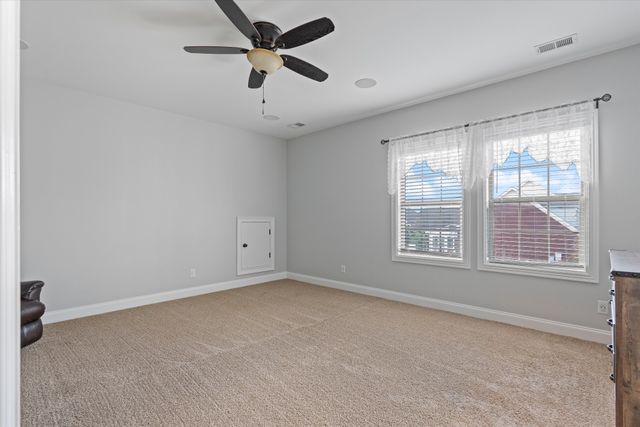 4999 Crescent Ln, Murfreesboro, TN 37128