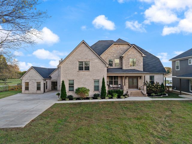 4999 Crescent Ln, Murfreesboro, TN 37128
