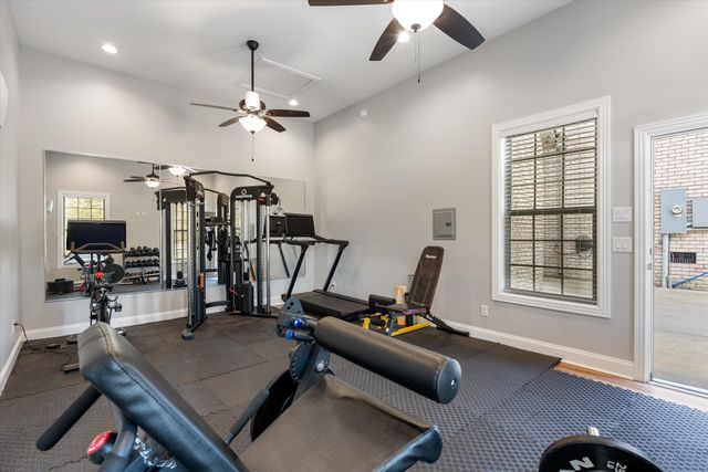 4999 Crescent Ln, Murfreesboro, TN 37128