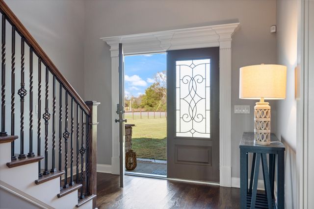 4999 Crescent Ln, Murfreesboro, TN 37128