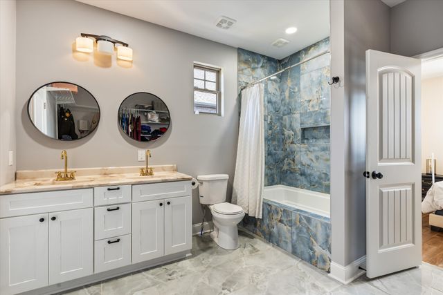 4999 Crescent Ln, Murfreesboro, TN 37128