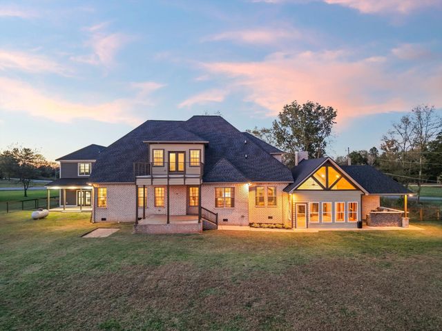 4999 Crescent Ln, Murfreesboro, TN 37128