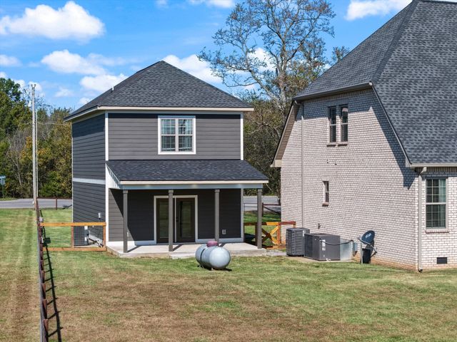 4999 Crescent Ln, Murfreesboro, TN 37128
